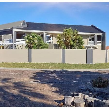 Beachwood Inn Melkbosstrand Кейптаун Екстериор снимка