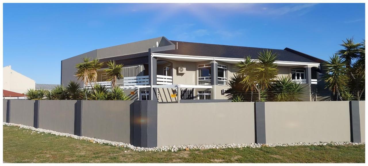 Beachwood Inn Melkbosstrand Кейптаун Екстериор снимка