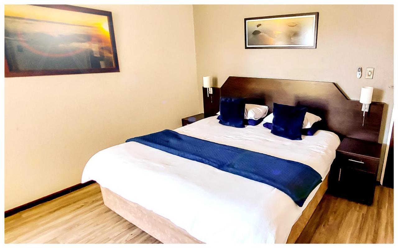 Beachwood Inn Melkbosstrand Кейптаун Екстериор снимка