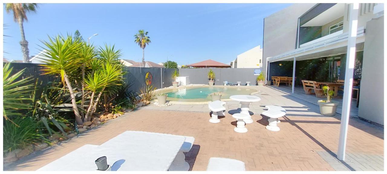 Beachwood Inn Melkbosstrand Кейптаун Екстериор снимка