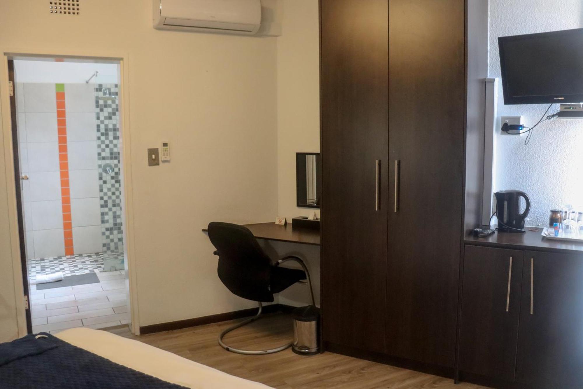 Beachwood Inn Melkbosstrand Кейптаун Екстериор снимка