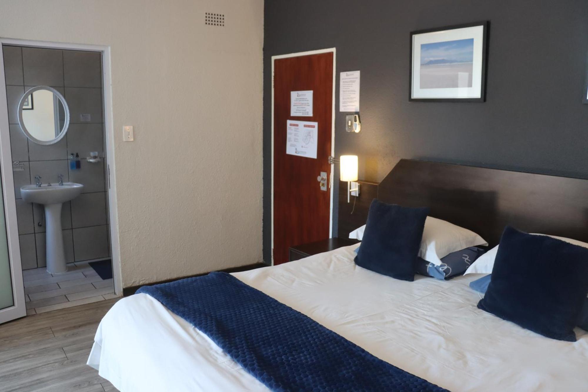 Beachwood Inn Melkbosstrand Кейптаун Екстериор снимка