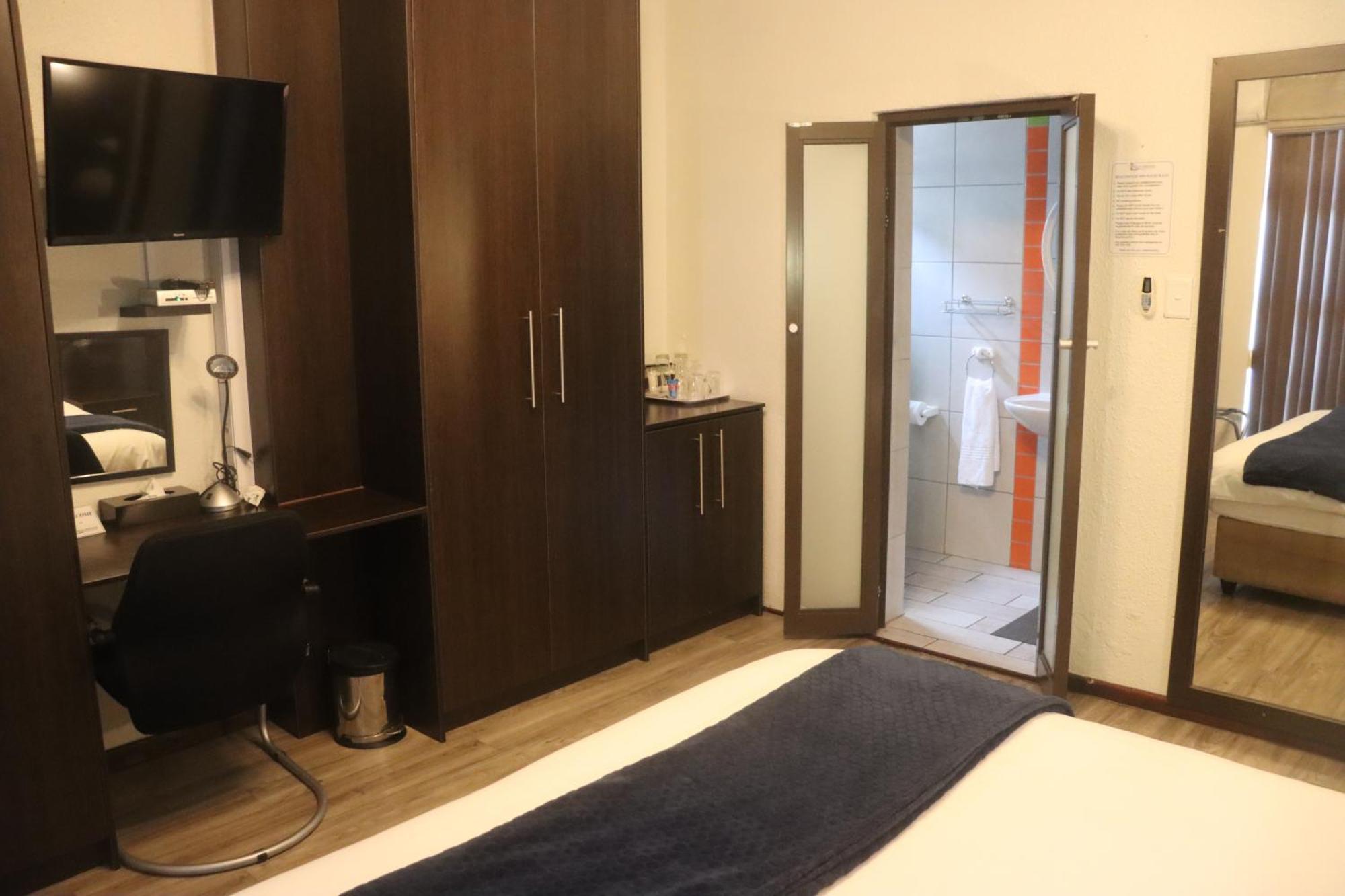 Beachwood Inn Melkbosstrand Кейптаун Екстериор снимка