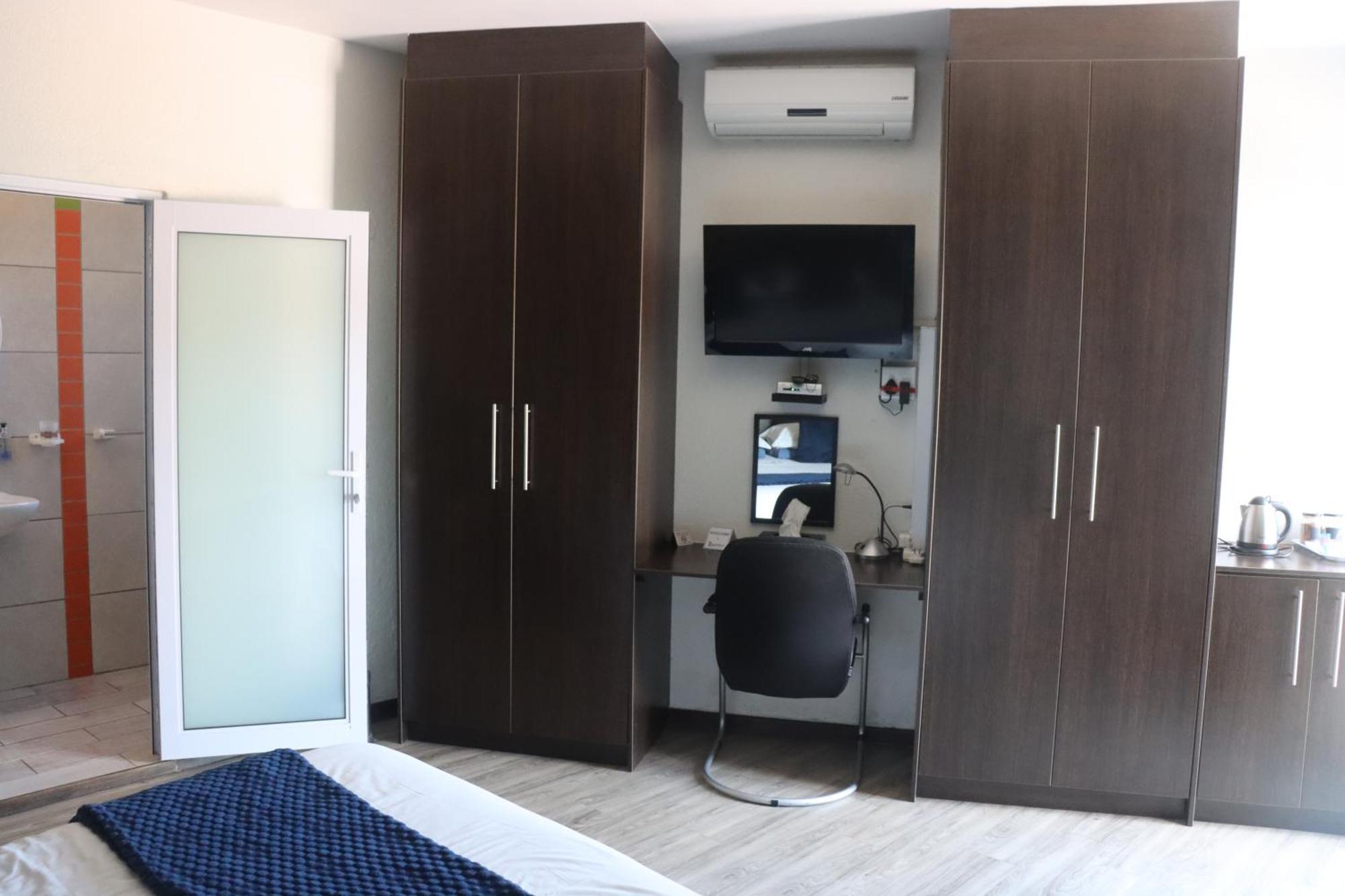 Beachwood Inn Melkbosstrand Кейптаун Екстериор снимка